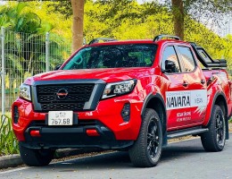 Nissan Navara giảm giá hơn 100 triệu xả hàng tồn 2022